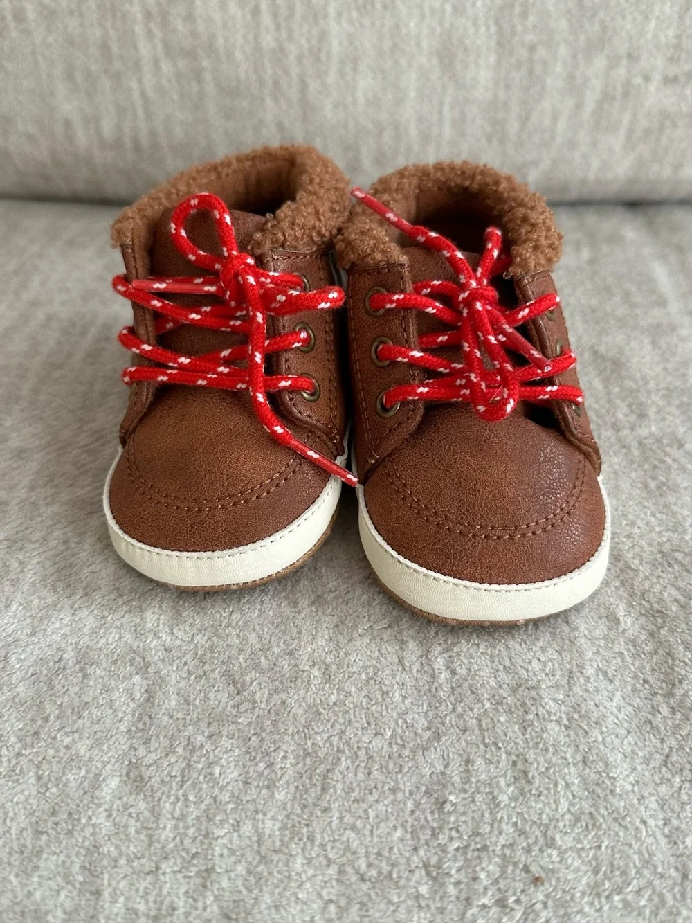 Old Navy Soft Baby Boots - 12 to 18m